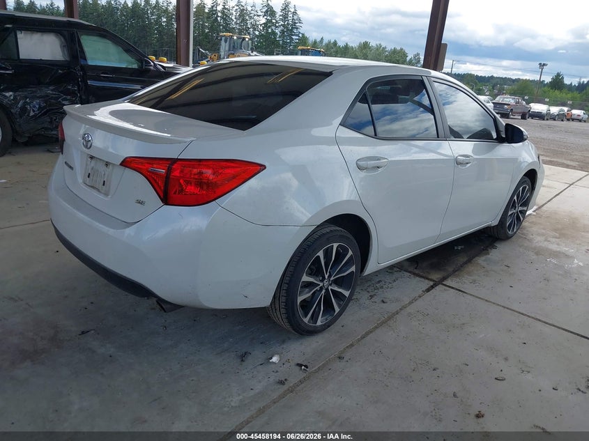 2018 TOYOTA COROLLA auction photo 4