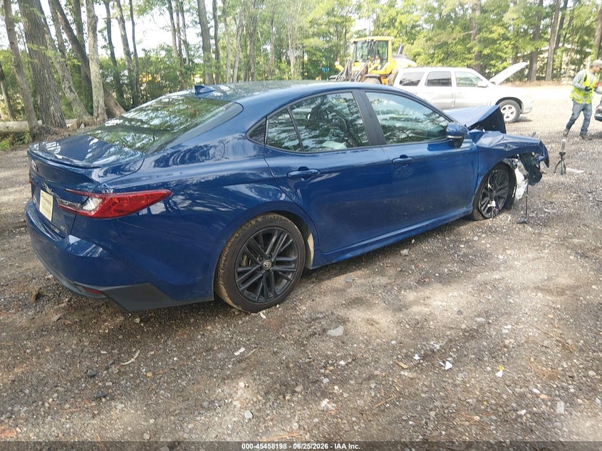 2025 TOYOTA CAMRY auction photo 4