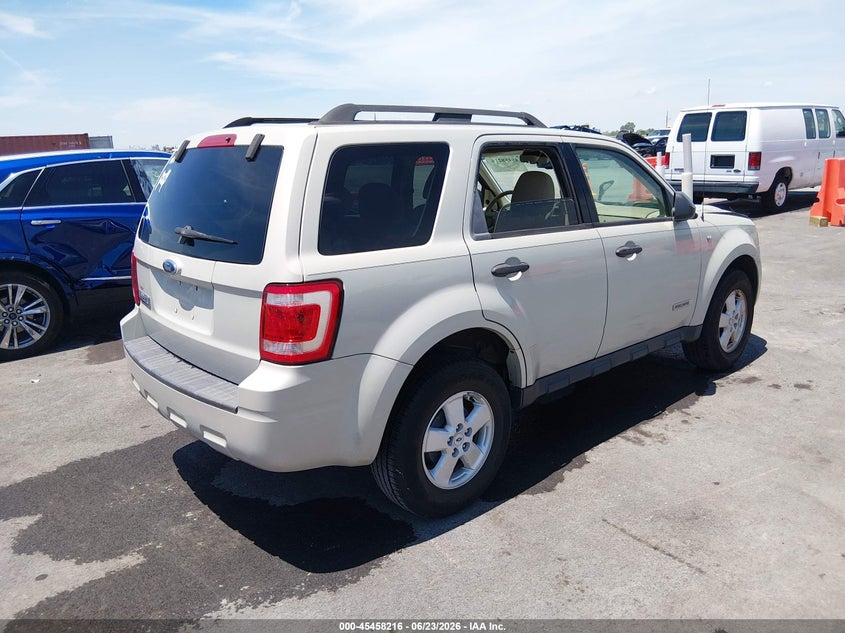 2008 FORD ESCAPE auction photo 4