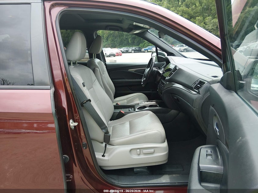 2019 HONDA PASSPORT auction photo 5