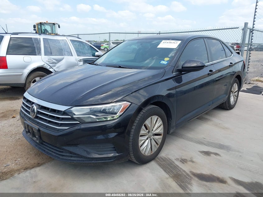 2019 VOLKSWAGEN JETTA auction photo 2
