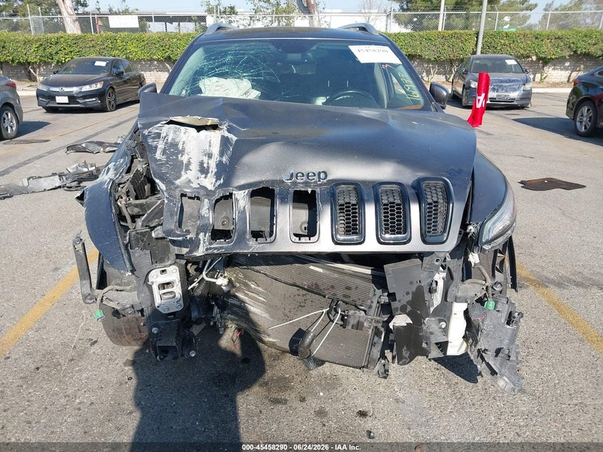 2014 JEEP CHEROKEE auction photo 6