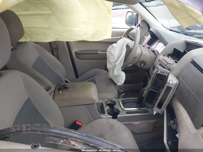 2008 FORD ESCAPE auction photo 5