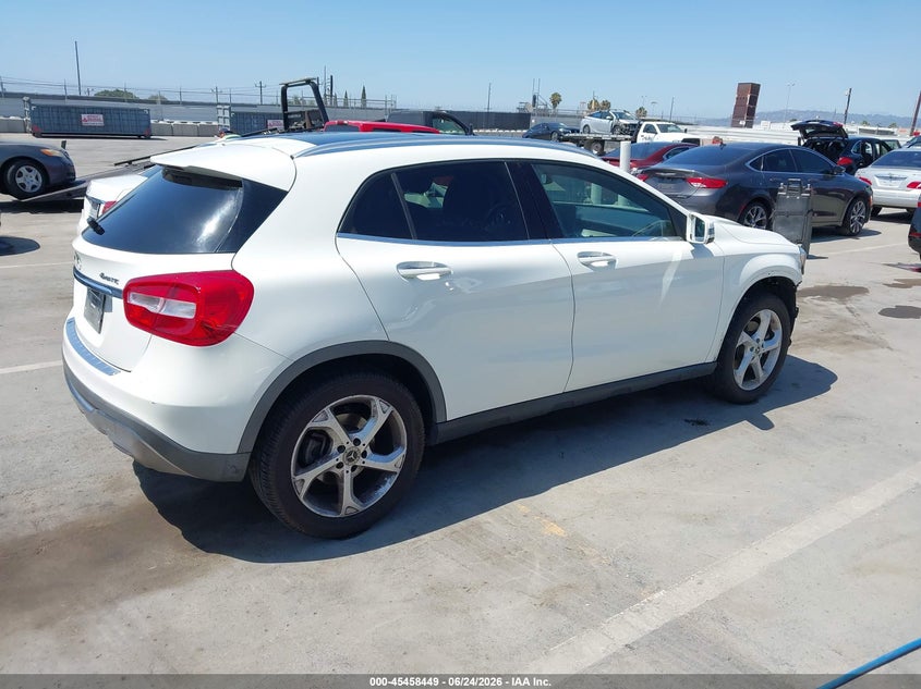 2018 MERCEDES-BENZ GLA 250 auction photo 4