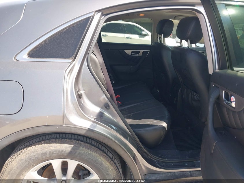 2015 INFINITI QX70 auction photo 8