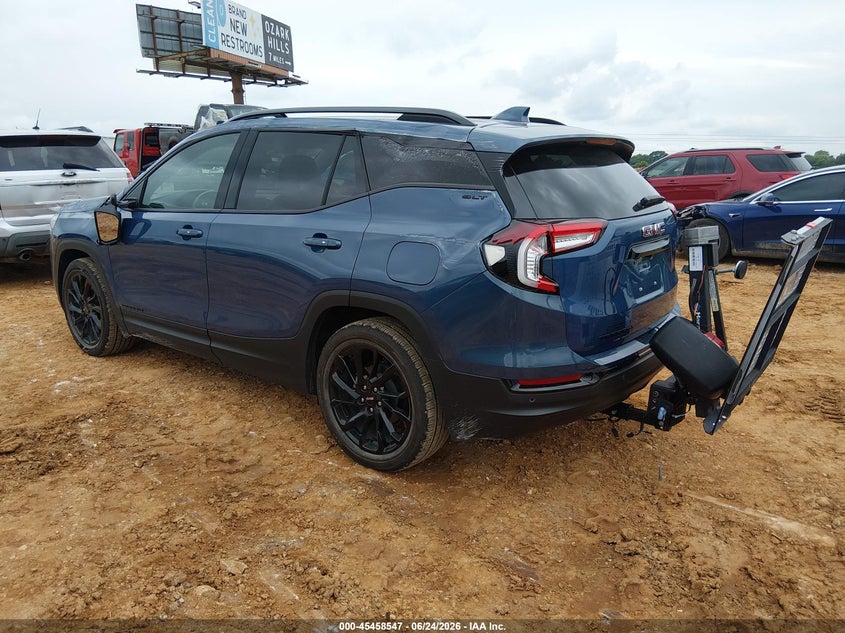 2024 GMC TERRAIN auction photo 3