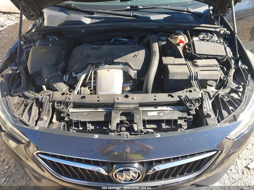 2018 Buick Regal Sportback Preferred VIN: W04GL6SX4J1095090 Lot: 45458587