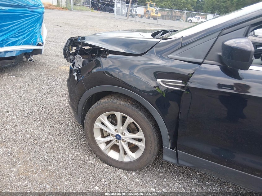 2017 FORD ESCAPE auction photo 6