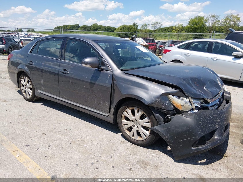 2011 TOYOTA AVALON auction photo 1
