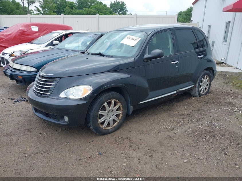 2010 CHRYSLER PT CRUISER auction photo 2