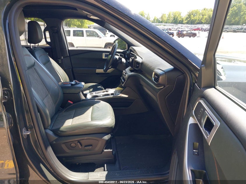 FORD EXPLORER 2022 VIN 1FMSK8JH4NGB28418