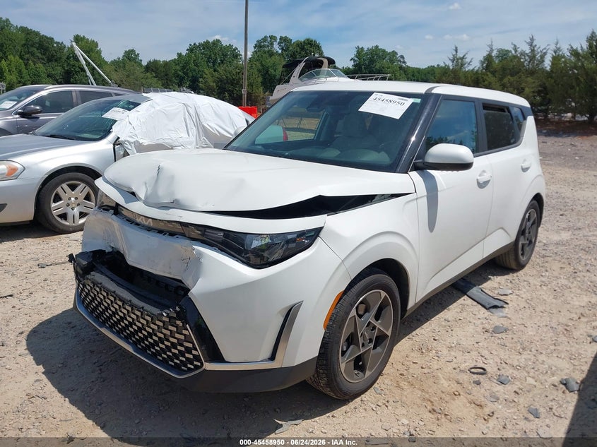 2025 Kia Soul Ex, Front End, IAAI, VIN KNDJ33AUXS7933316 — photo 2