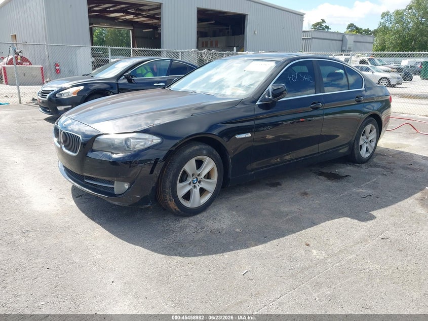 Vin: wbafr1c54bc747533, lot: 45957095, bmw 528i 20112