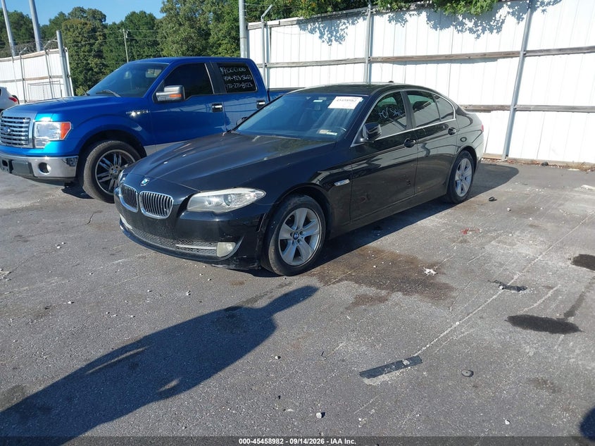 Vin: wbafr1c54bc747533, lot: 45957095, bmw 528i 20112