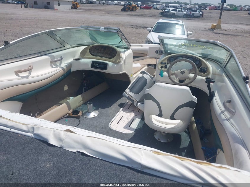 1998 CARAVELLE 18' auction photo 5