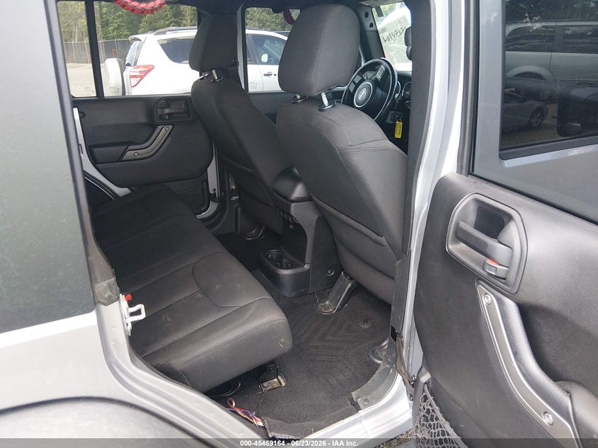 2015 JEEP WRANGLER UNLIMITED auction photo 8