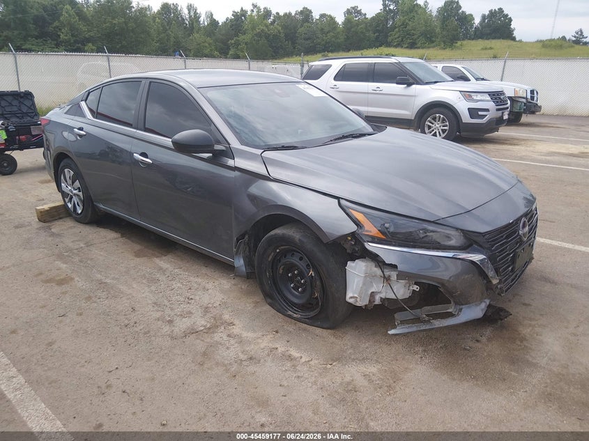 2025 NISSAN ALTIMA auction photo 1