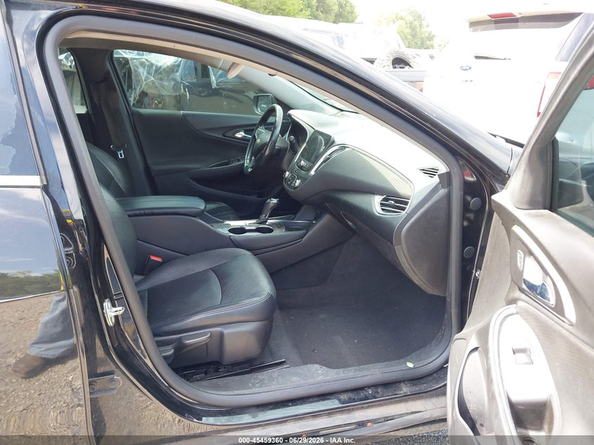 2018 CHEVROLET MALIBU auction photo 5