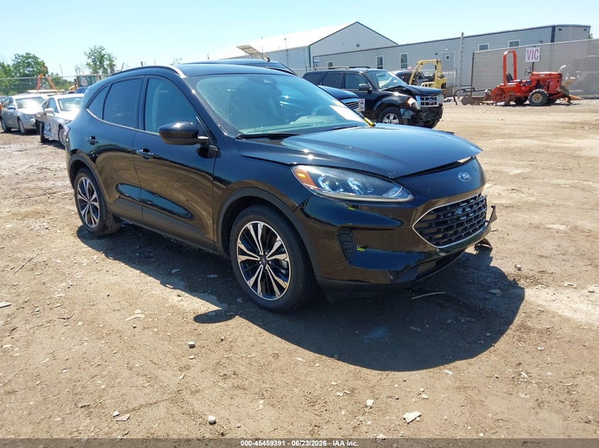 2022 FORD ESCAPE  (VIN: 1FMCU0G61NUA27926)