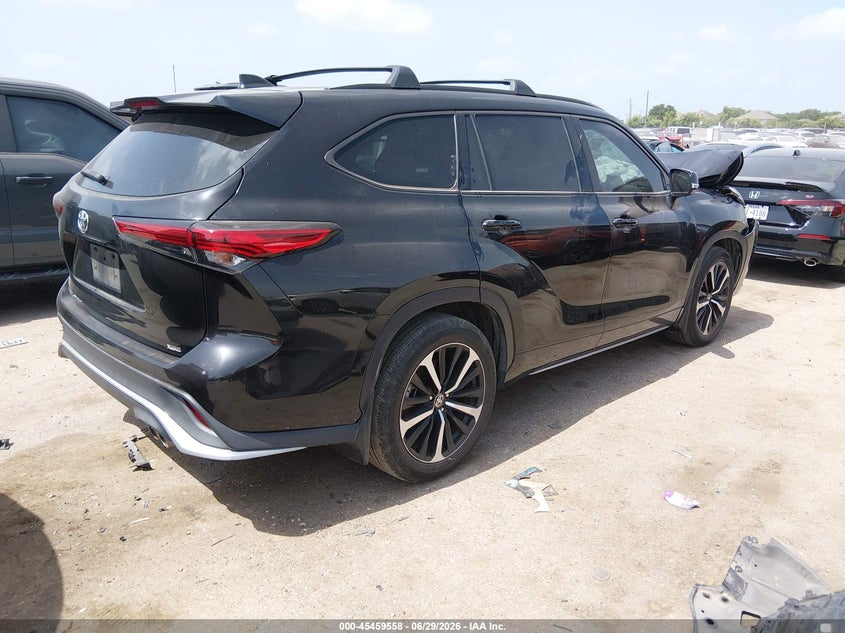 2021 TOYOTA HIGHLANDER auction photo 4