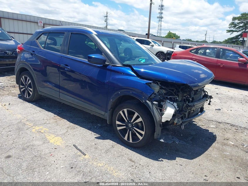 2018 NISSAN KICKS auction photo 1