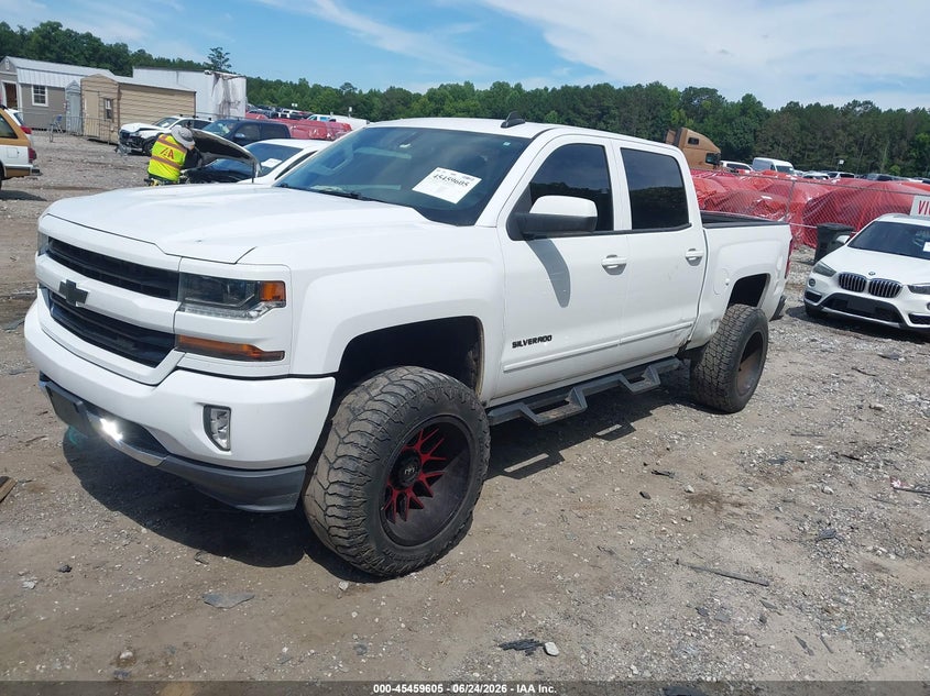 2017 Chevrolet Silverado, Left Side, IAAI, VIN 3GCUKREC9HG480324 — photo 2