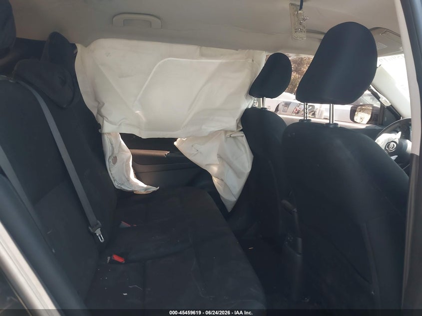 2023 NISSAN KICKS auction photo 8