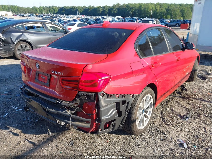 Vin: wba8e1g57gnt36010, lot: 45957812, bmw 320i 20164