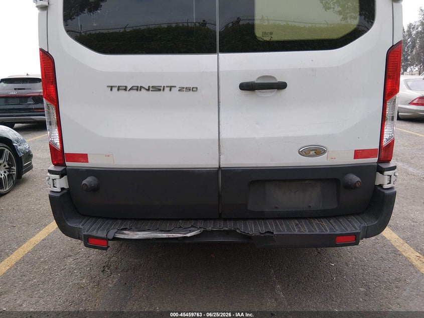 2015 FORD TRANSIT-250 auction photo 6