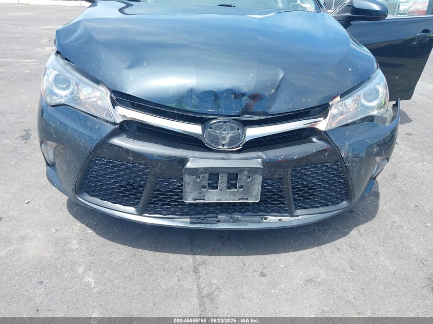 2015 TOYOTA CAMRY auction photo 4
