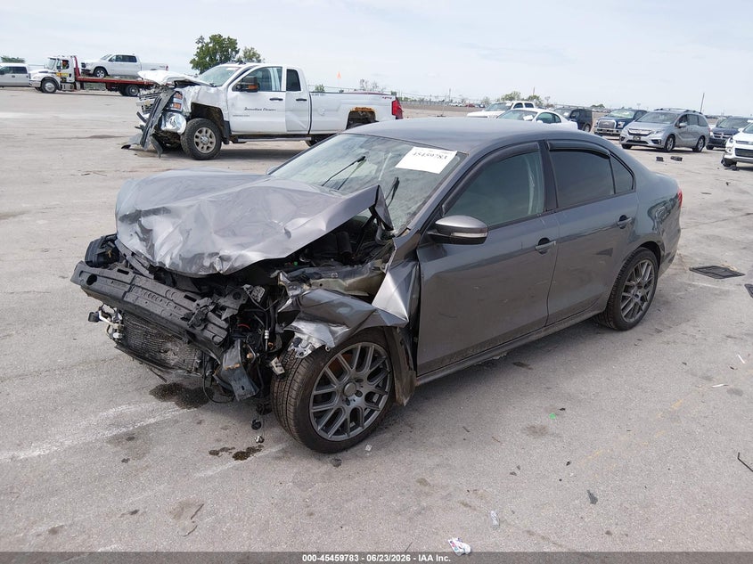 2011 VOLKSWAGEN JETTA auction photo 2