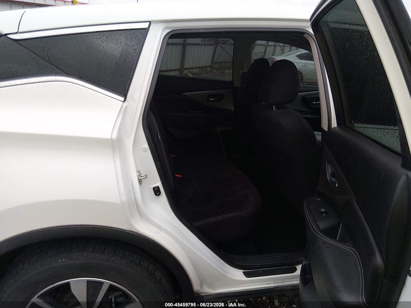 2019 NISSAN MURANO auction photo 8
