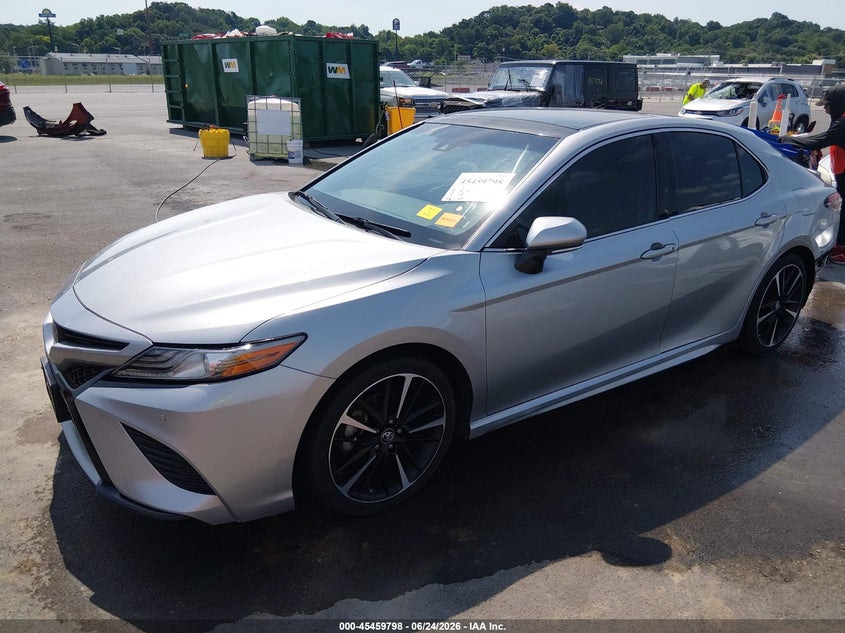 2018 Toyota Camry Xse 4T1B61HK7JU090904 photo 1