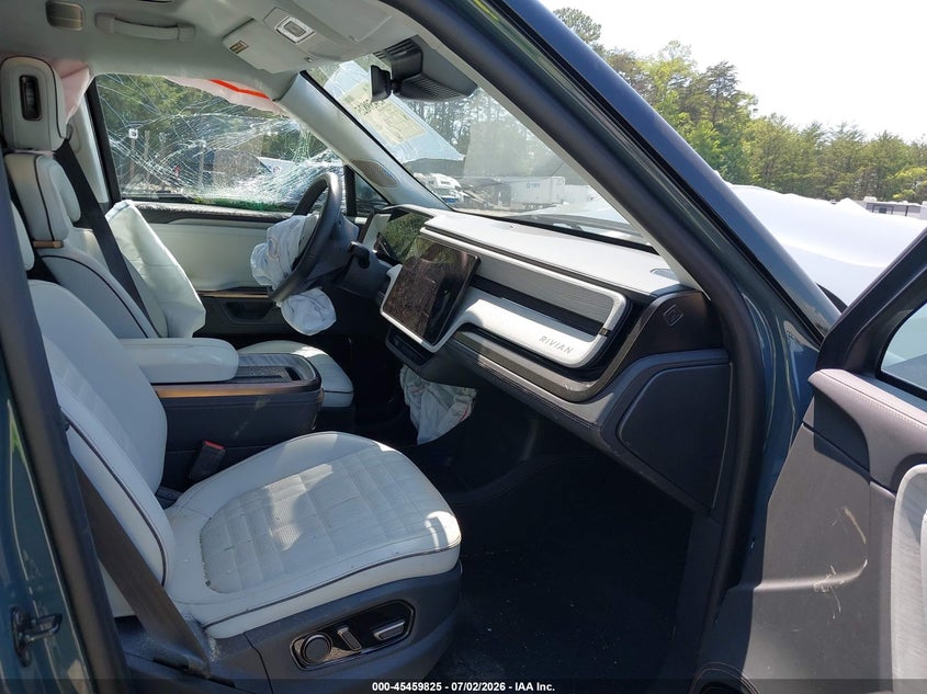 RIVIAN R1S 2025 VIN 7PDSGCBP9SN060728
