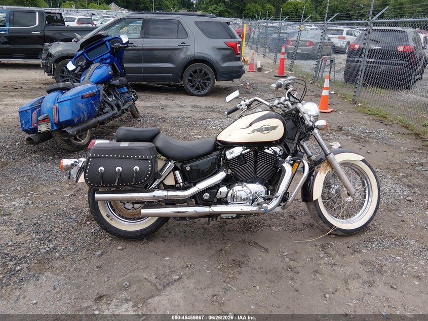 1997 Honda Vt1100 C2A/C2Ac VIN: 1HFSC3235VA201568 Lot: 45459867