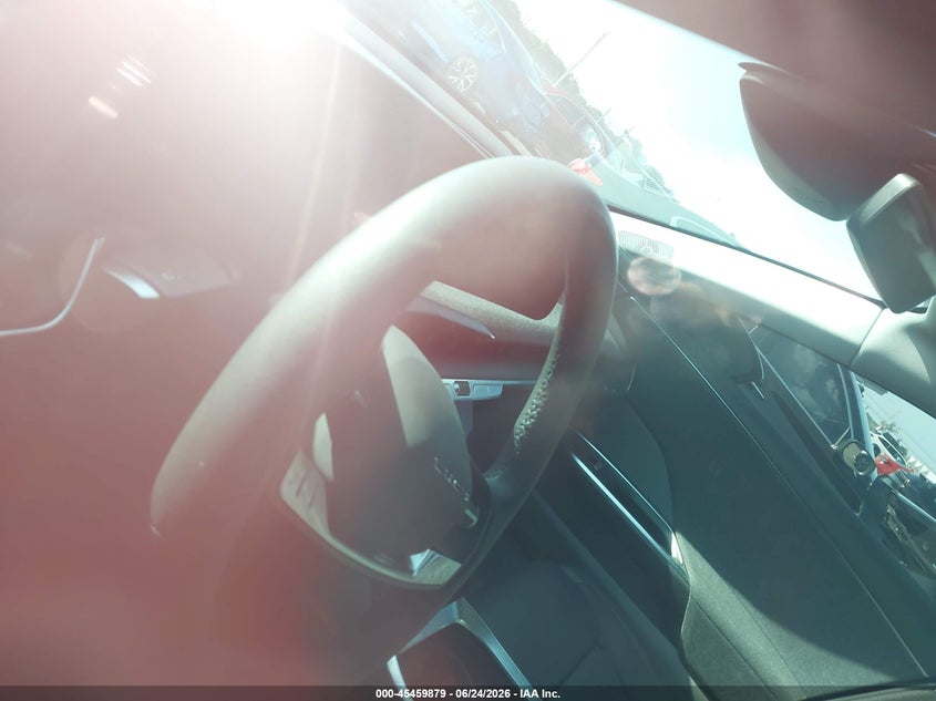 2025 LUCID AIR PURE · Фото 7