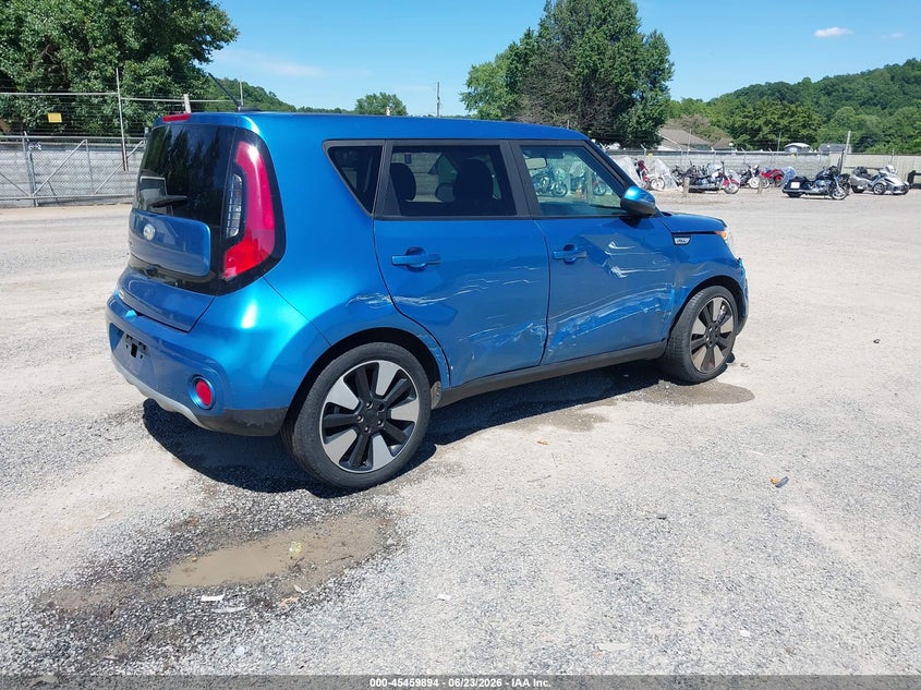 2018 KIA SOUL auction photo 4