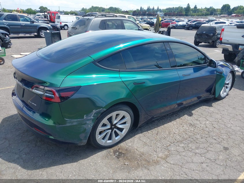 TESLA MODEL 3 - zdjęcie 4