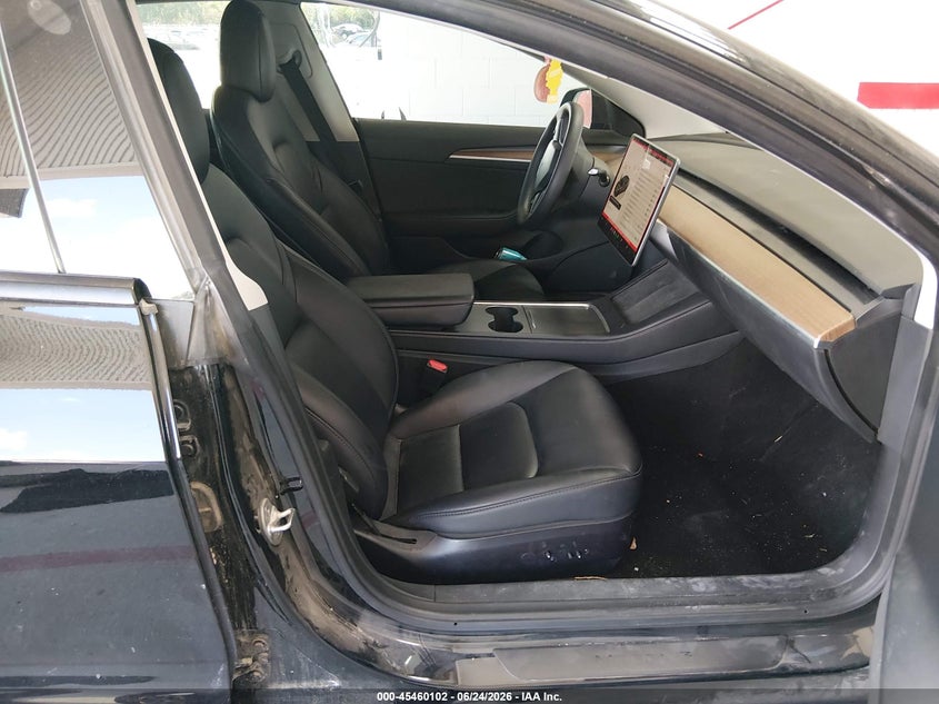 2022 TESLA MODEL 3 auction photo 5