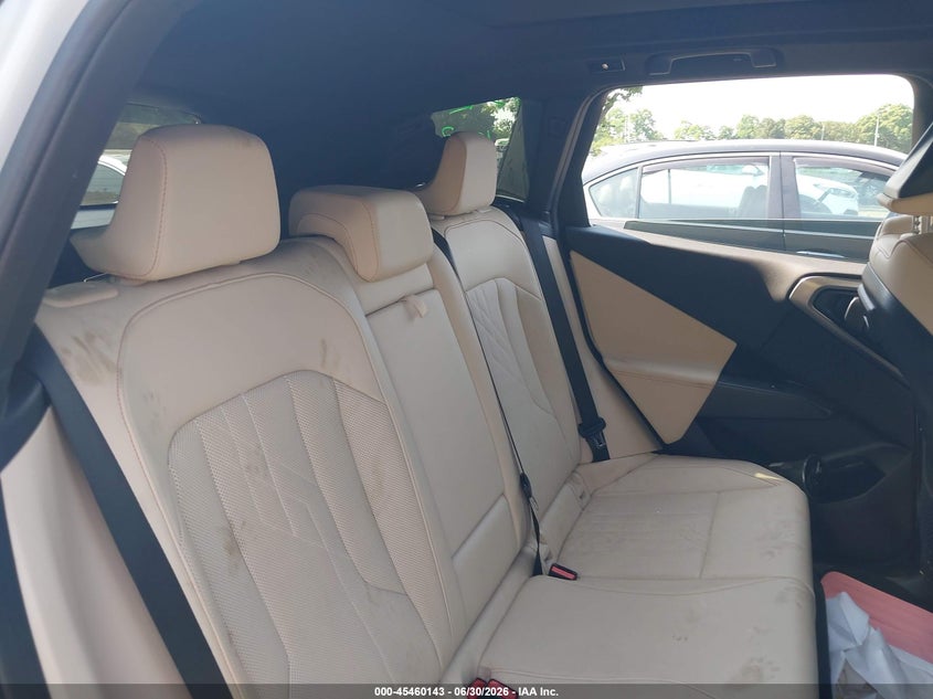 2025 BMW X3 auction photo 8