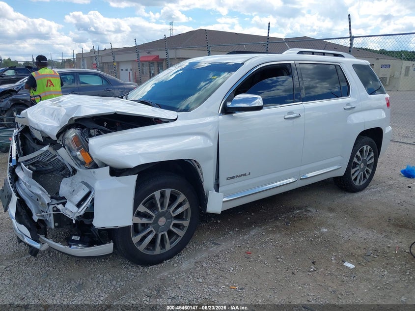 2017 GMC TERRAIN auction photo 2