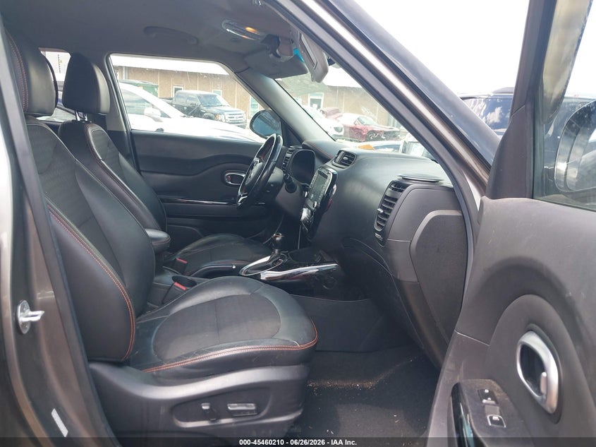 2017 KIA SOUL auction photo 5