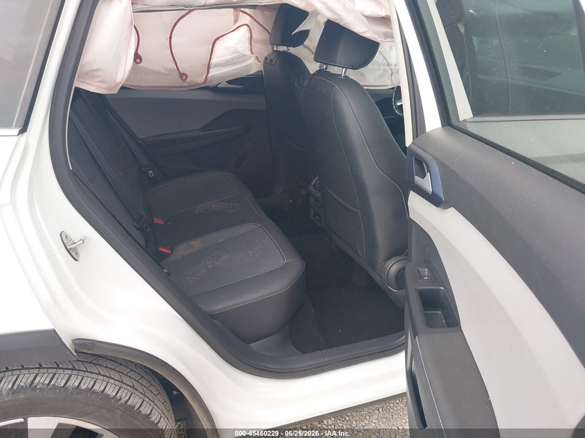 2024 VOLKSWAGEN TAOS auction photo 8