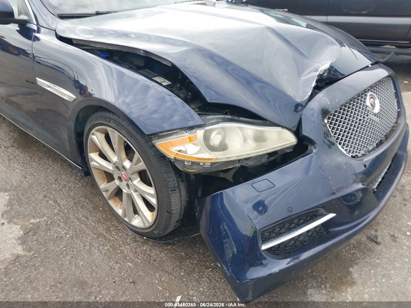 2015 Jaguar Xj Xjl Portfolio VIN: SAJWA2GZ6F8V81572 Lot: 45460265