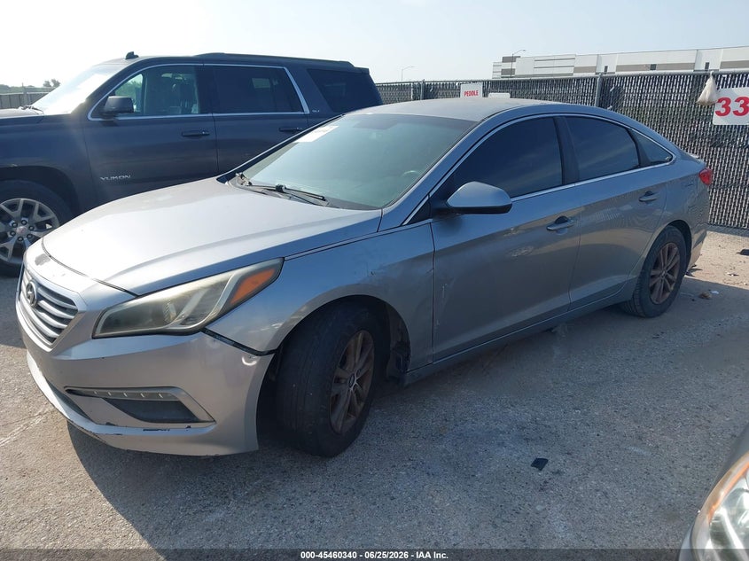 2015 HYUNDAI SONATA auction photo 2