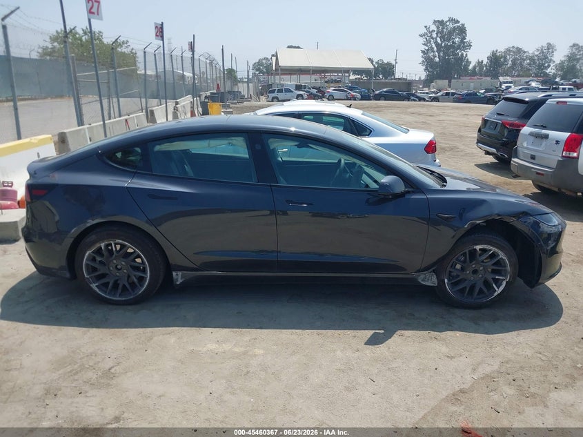 AtlanticExpress - Tesla Model 3