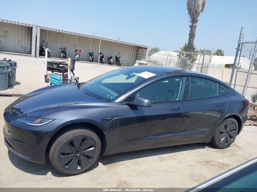 AtlanticExpress - Tesla Model 3