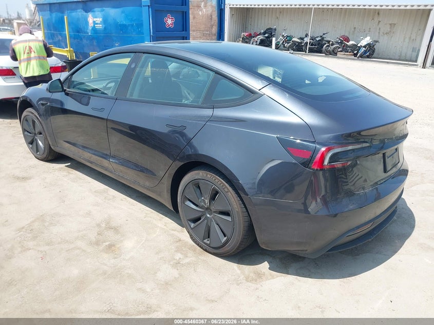 AtlanticExpress - Tesla Model 3
