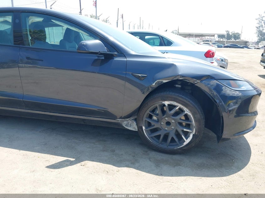 AtlanticExpress - Tesla Model 3