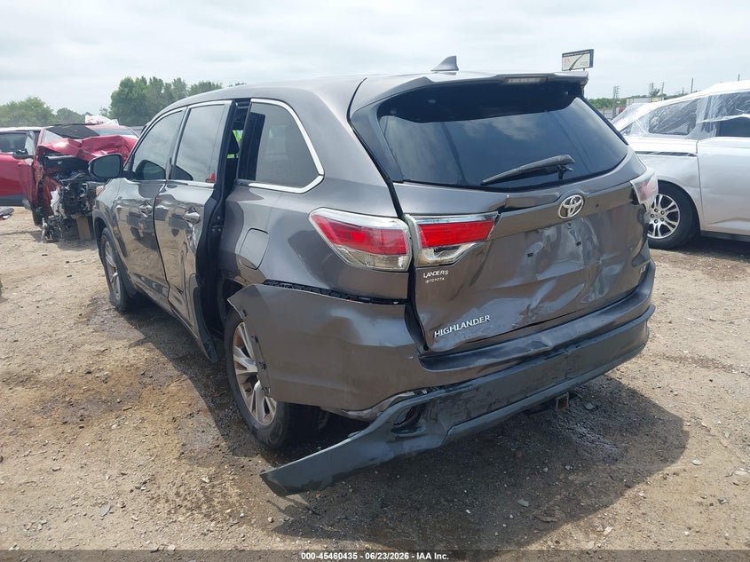 2015 TOYOTA HIGHLANDER auction photo 6